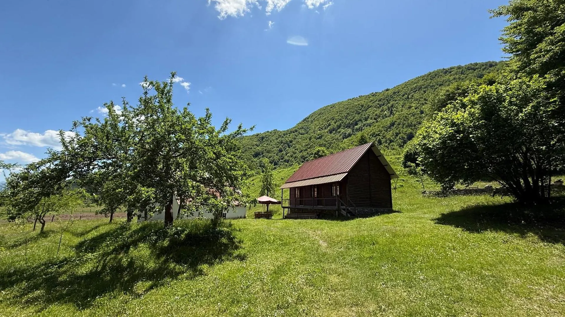 Hotel Bujtina Frati à Vermosh